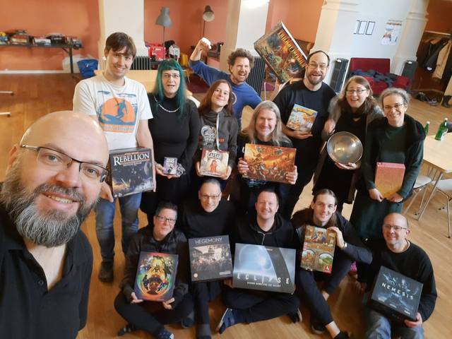 Gruppenfoto im Saal